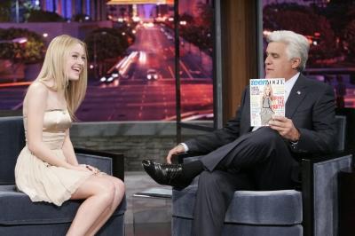 dakotafanningdaily-thetonightshowwithjayleno-03.jpg