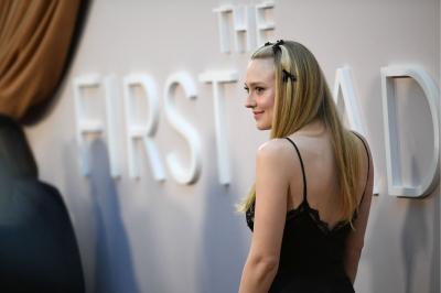 dakotafanningdaily-thefirstladypremiere-011.jpg