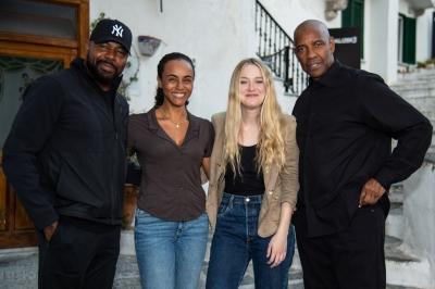 dakotafanningdaily-theequalizer3photocallinatrani-018.jpg