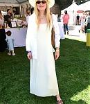 dakotafanningdaily-lalovesalexslemonade-007.jpg