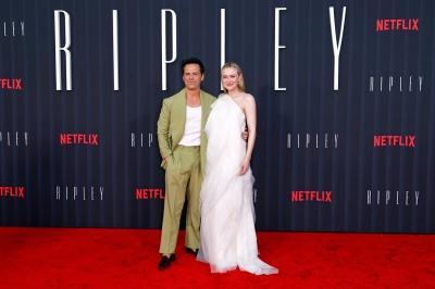 dakotafanningdaily-ripleylapremiere-0001.jpg