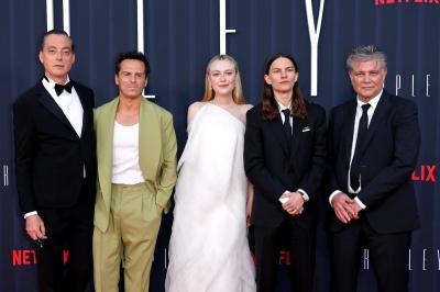 dakotafanningdaily-ripleylapremiere-0017.jpg