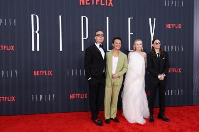 dakotafanningdaily-ripleylapremiere-0026.jpg