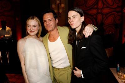 dakotafanningdaily-ripleylapremiere-0055.jpg