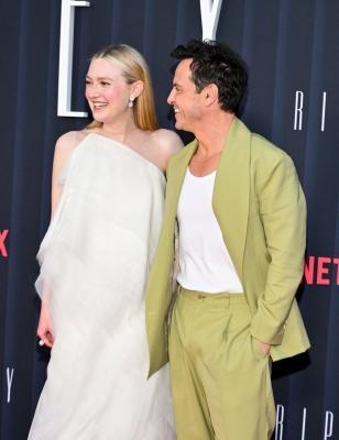 dakotafanningdaily-ripleylapremiere-0077.jpg