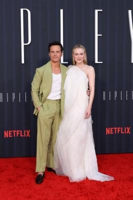 dakotafanningdaily-ripleylapremiere-0078.jpg