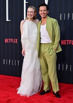 dakotafanningdaily-ripleylapremiere-0080.jpg