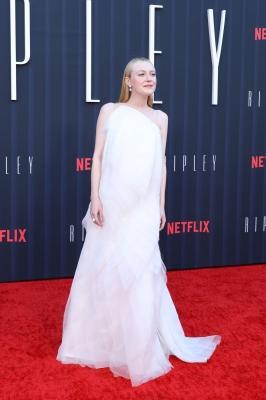 dakotafanningdaily-ripleylapremiere-0088.jpg