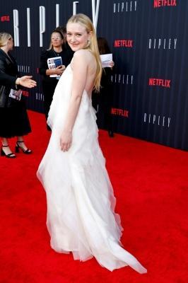 dakotafanningdaily-ripleylapremiere-0104.jpg