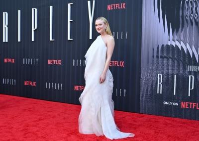 dakotafanningdaily-ripleylapremiere-0118.jpg