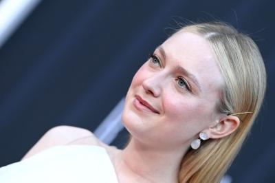 dakotafanningdaily-ripleylapremiere-0134.jpg