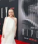 dakotafanningdaily-ripleylapremiere-0114.jpg