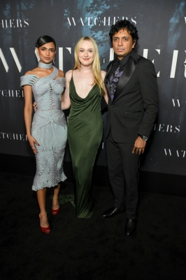 dakotafanningdaily-thewatchersnypremiere-0034.jpg