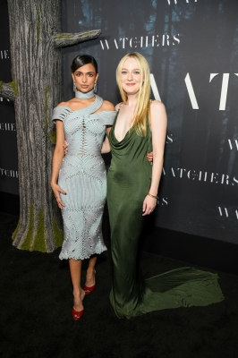 dakotafanningdaily-thewatchersnypremiere-0036.jpg