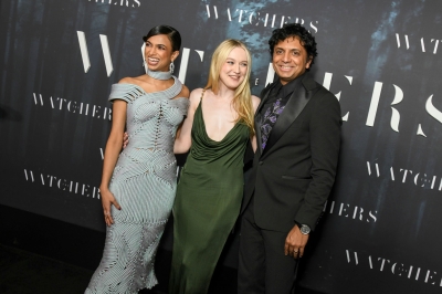 dakotafanningdaily-thewatchersnypremiere-0037.jpg