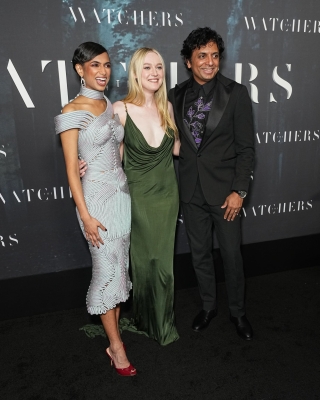 dakotafanningdaily-thewatchersnypremiere-0078.jpg