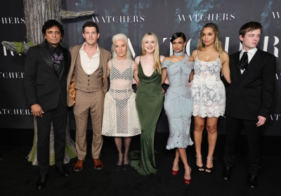 dakotafanningdaily-thewatchersnypremiere-0102.jpg
