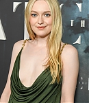 dakotafanningdaily-thewatchersnypremiere-0112.jpg