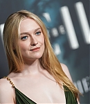 dakotafanningdaily-thewatchersnypremiere-0121.jpg