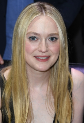 dakotafanningdaily-atasofficialripleycreening-0087.jpg