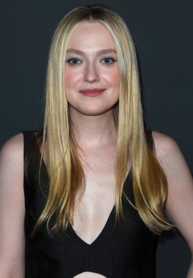 dakotafanningdaily-atasofficialripleycreening-0105.jpg