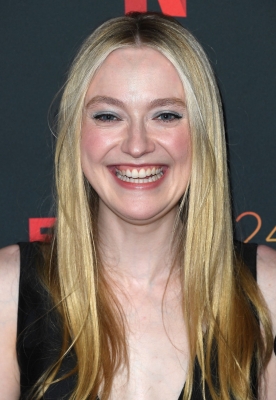 dakotafanningdaily-atasofficialripleycreening-0124.jpg