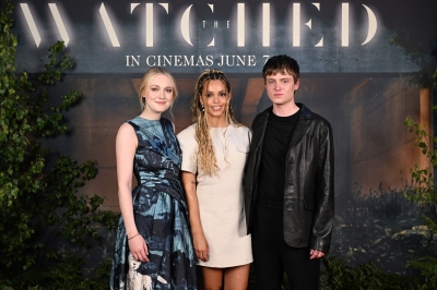 dakotafanningdaily-thewatchedscreeninginlondon-008.jpg