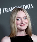 dakotafanningdaily-76themmysperformernomineecelebration-020.jpg
