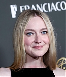 dakotafanningdaily-76themmysperformernomineecelebration-026.jpg