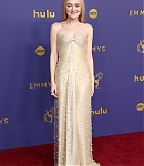 dakotafanningdaily-76themmyawards-009.jpg