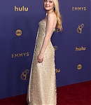 dakotafanningdaily-76themmyawards-014.jpg