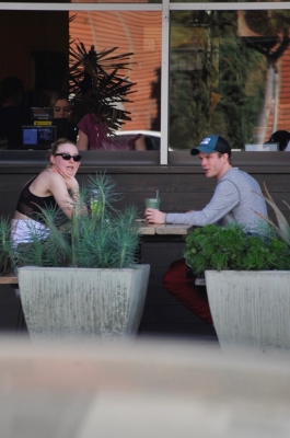 dakotafanningdaily-aterewhonmarket-15.jpg