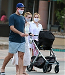 dakotafanningdaily-outinmalibu-036.jpg