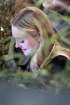 dakotafanningdaily-atsantotrastevereinrometocelebrateherbday-026.jpg