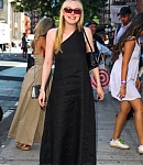 dakotafanningdaily-outinnewyork-004.jpg