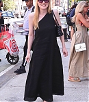 dakotafanningdaily-outinnewyork-005.jpg