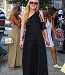 dakotafanningdaily-outinnewyork-007.jpg