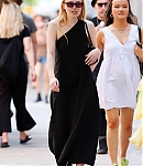 dakotafanningdaily-outinnewyork-026.jpg