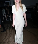 dakotafanningdaily-arrivingatthetodayshow-079.jpg