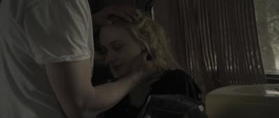 dakotafanningdaily-vienaandthefantomes-01430.jpg