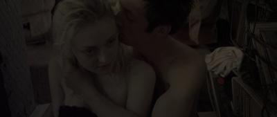 dakotafanningdaily-vienaandthefantomes-01546.jpg