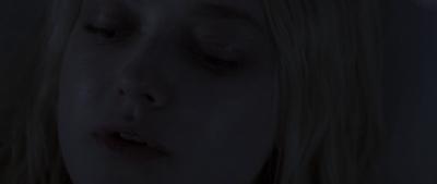 dakotafanningdaily-vienaandthefantomes-01863.jpg