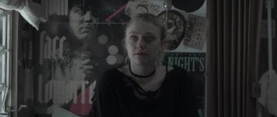 dakotafanningdaily-vienaandthefantomes-02008.jpg