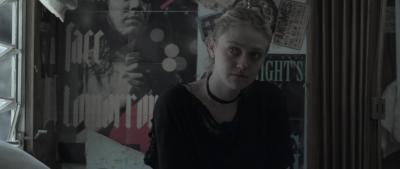 dakotafanningdaily-vienaandthefantomes-02035.jpg