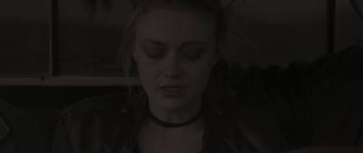 dakotafanningdaily-vienaandthefantomes-02207.jpg