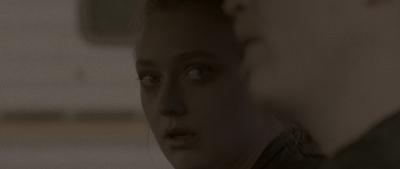 dakotafanningdaily-vienaandthefantomes-02242.jpg