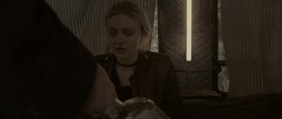 dakotafanningdaily-vienaandthefantomes-02284.jpg