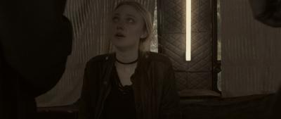 dakotafanningdaily-vienaandthefantomes-02292.jpg