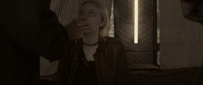 dakotafanningdaily-vienaandthefantomes-02307.jpg