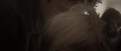 dakotafanningdaily-vienaandthefantomes-02441.jpg